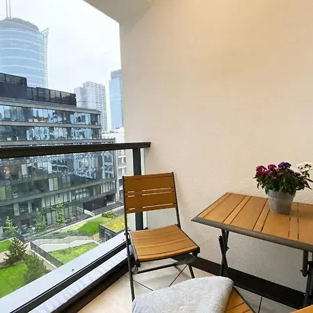 Exclusive 2br! Near City Center +netflix Varsavia