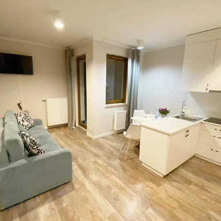 Exclusive 2br! Near City Center +netflix